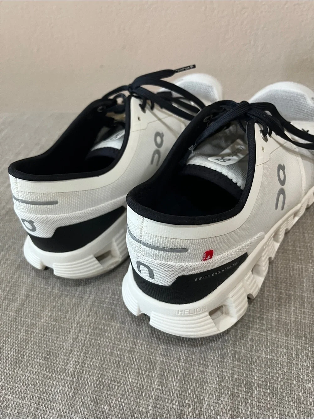 On Running Men's Athletic Sneakers in White and Black  Size 11.5